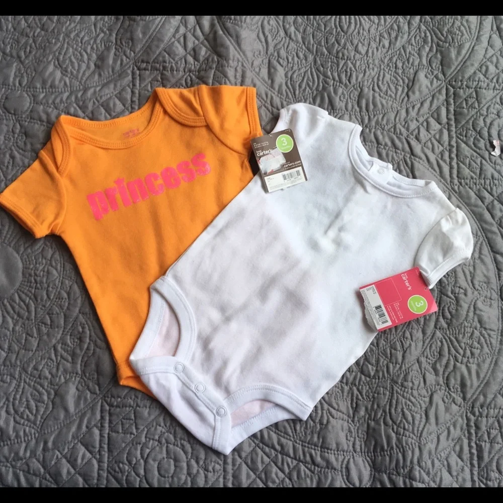 Carter’s onesies  size 3 months 100% cotton